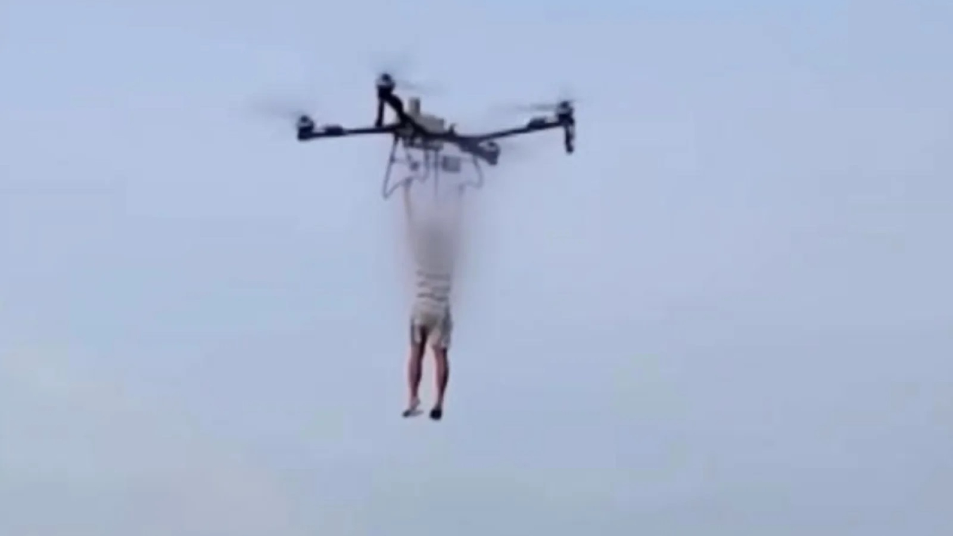 dronzona-narkobaron-test-dron-s-clovekem