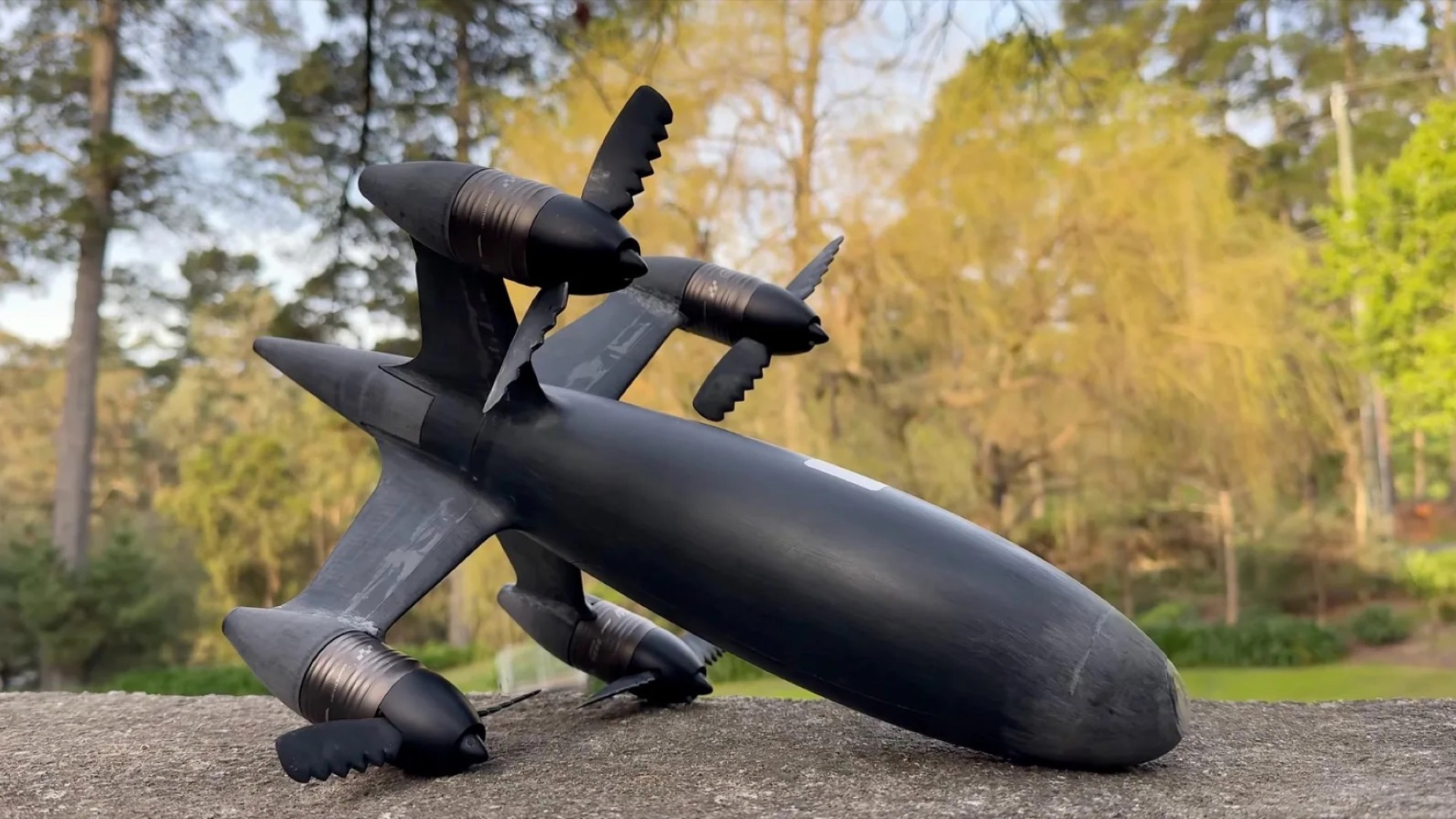 dronzona-blackbird-rekordni-dron