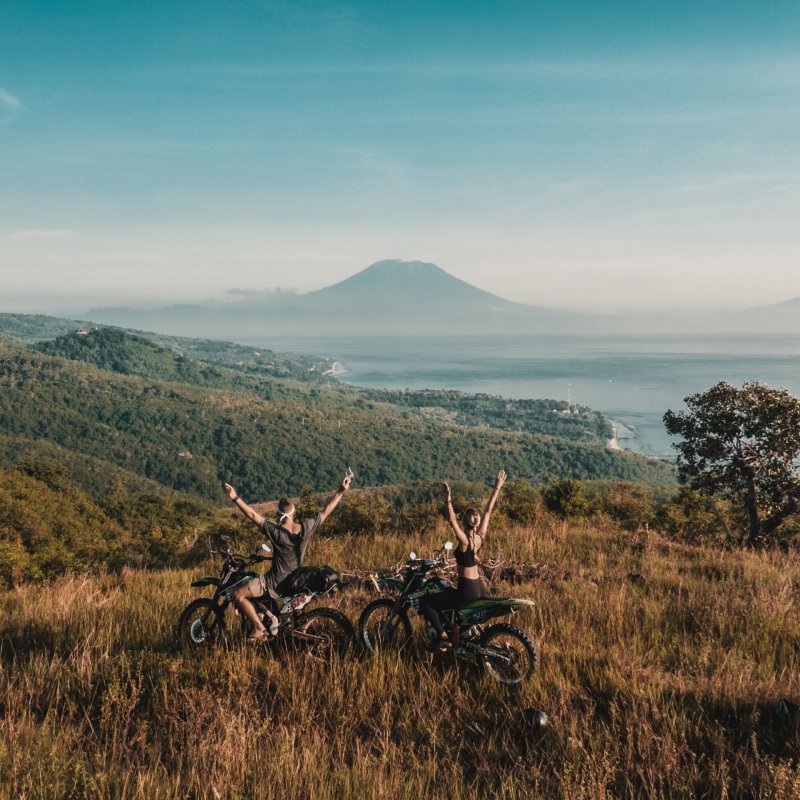 12476-mountains-and-sea-drone-photography
