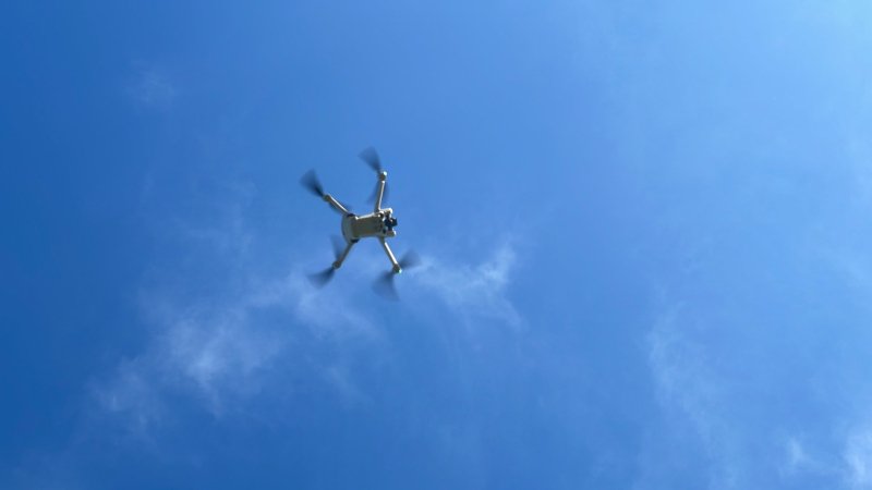 Krauzovic dron DJI Mini 3 Pro v letu1