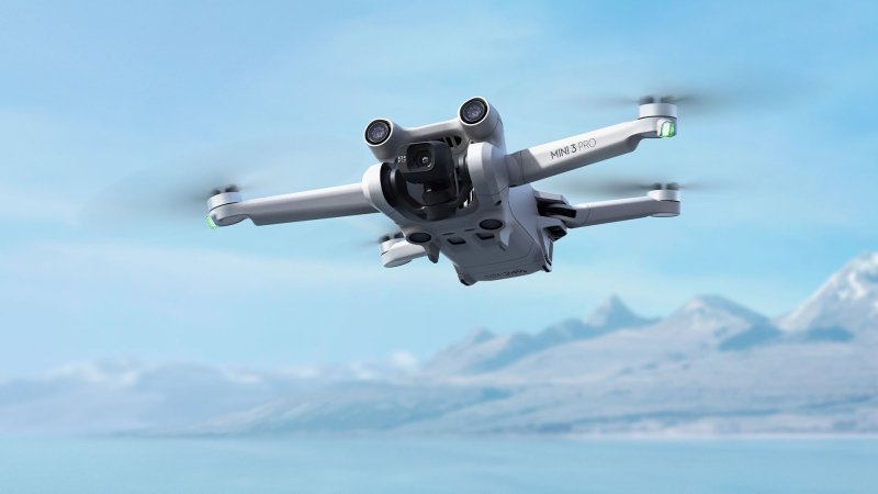 DJI Mini 3 Pro v letu