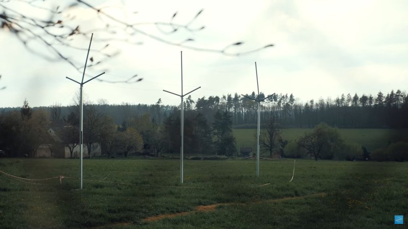 Rádiové majáky pro řízení dronů nez GPS signálu