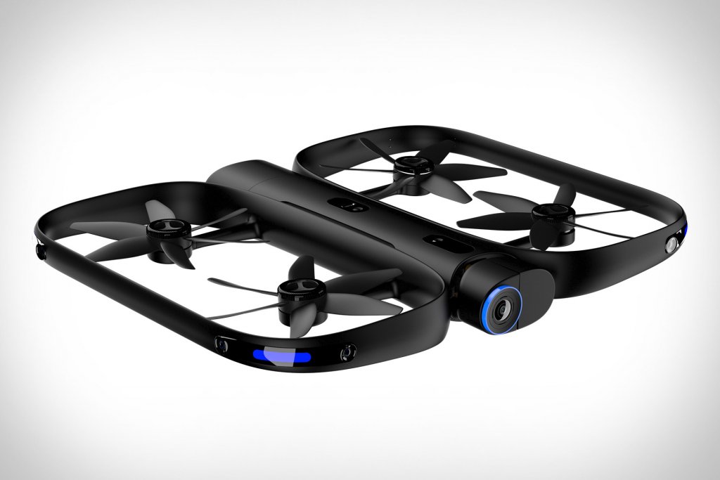 První generace autonomního dronu Skydio R1