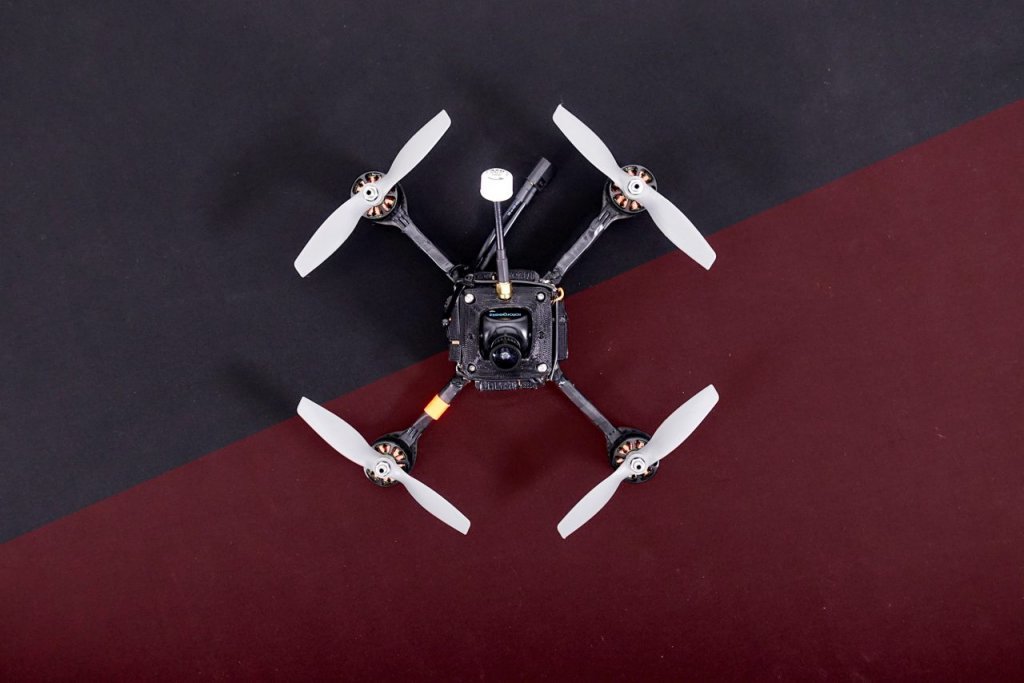 DRL RacerX je nejrychlejší dron světa