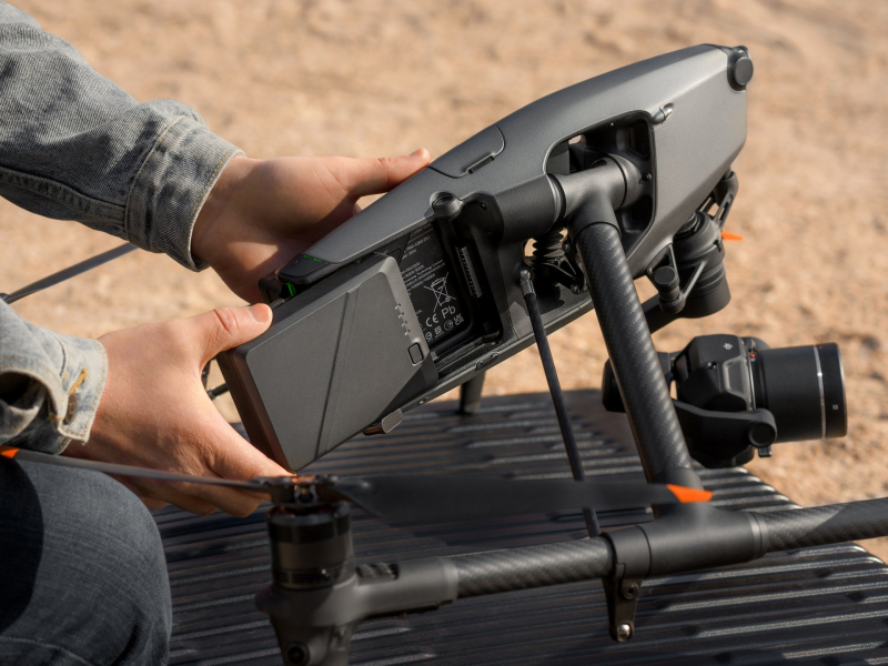 Dual-Battery System (hot swapping) u dronu Inspire 3
