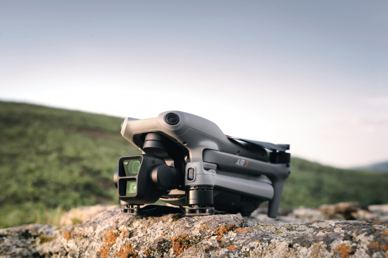 DJI Air 3 je skládací