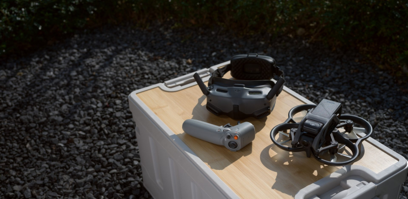 DJI Avata, Goggles Interga a RC Motion 2 pohromadě