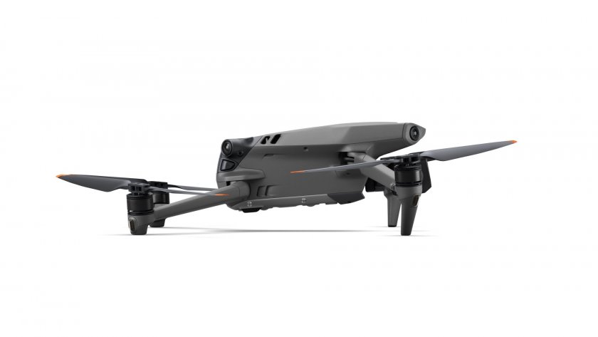 Dron DJI Mavic 3 Classic z boku