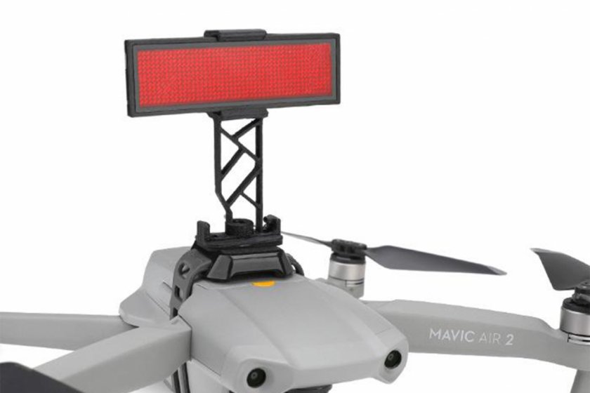 Programovatelné LED světlo na drony
