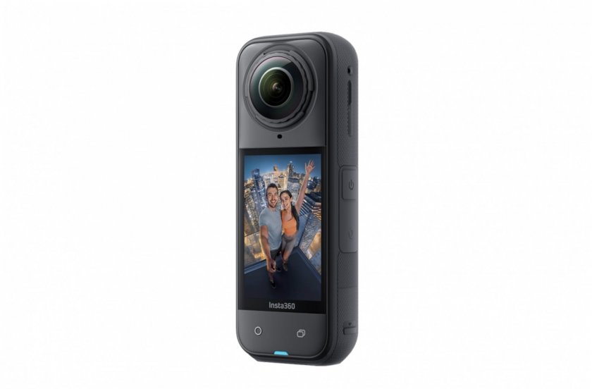Insta360 X5