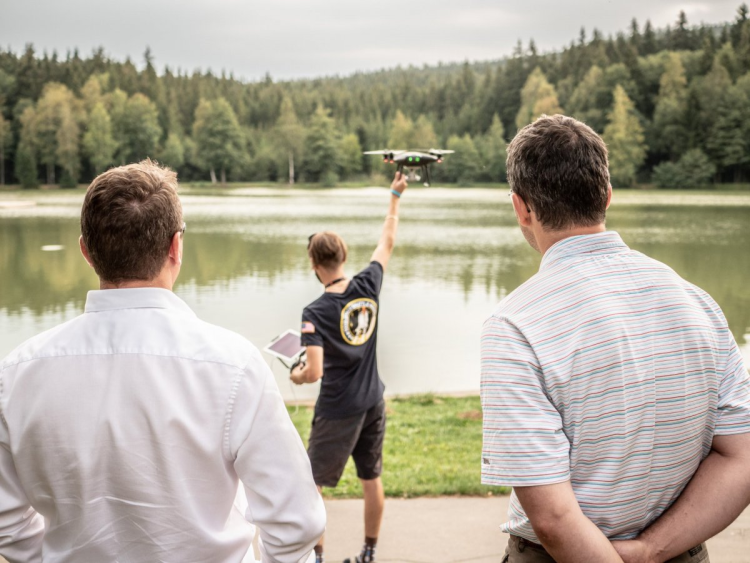 1326a24f05b6a55659487a65f9005897