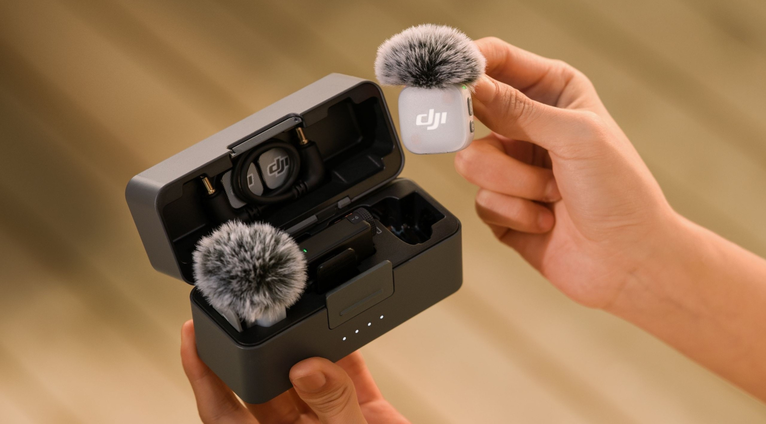 DJI Mic Mini 2 (2 TX + 1 RX + Charging Case) life