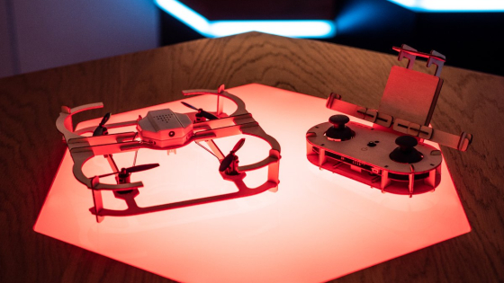 dron-airwood-cubee-patri-mezi-levne-drony-bez-kamery.jpg