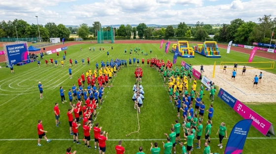 001_aerial-overview-of-a-czech-corporate