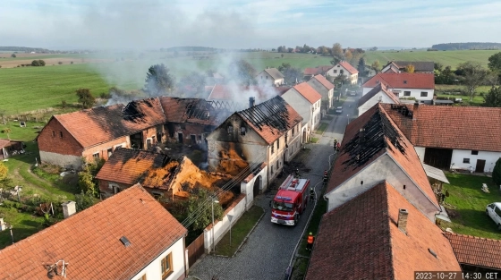 001_aerial-view-of-a-czech-village