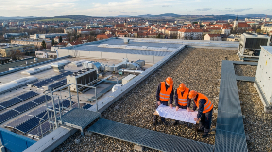 001_aerial-view-of-a-team-of