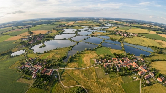 001_bird-eye-view-over-south-bohemian