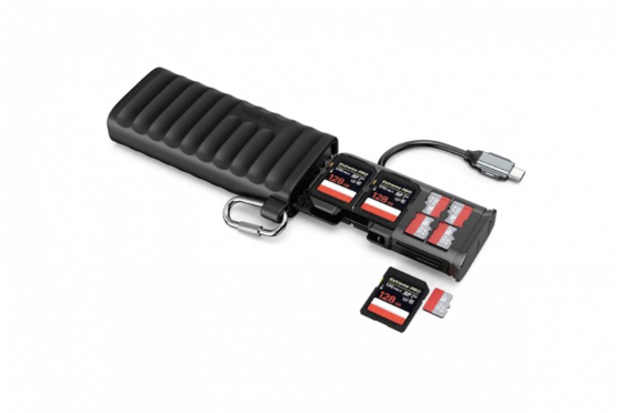 2v1 čtečka karet a úložné pouzdro