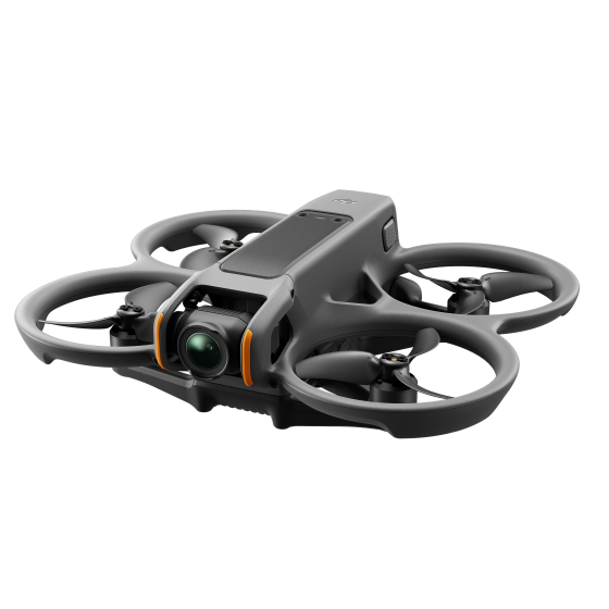 DRON DJI Avata 2 ze předu ze strany DRONPRO