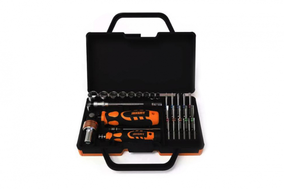 Univerzální sada nářadí včetně kufru (31ks)