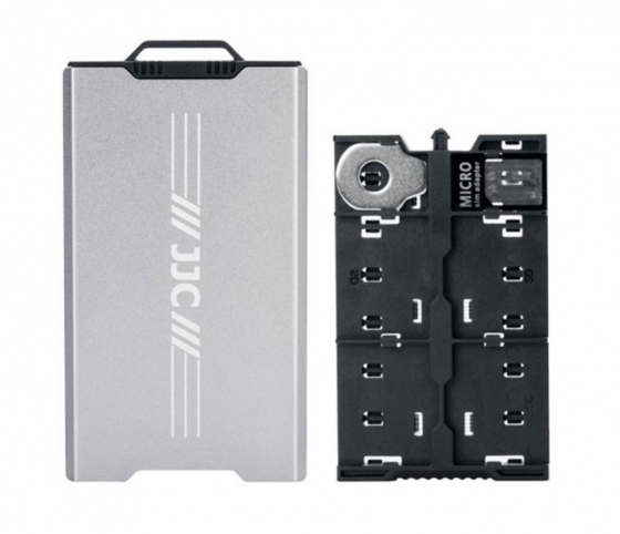 Hliníkový dvojstranný úložný box na paměťové karty (18 ks)