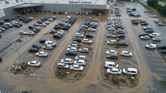 001_aerial-view-of-a-czech-commercial