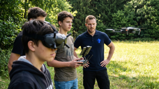 Dračí FPV dílna (15–18 let)