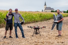 Letecká škola - Řidičák s dronem DronPro - v terénu | služby DronPro.cz