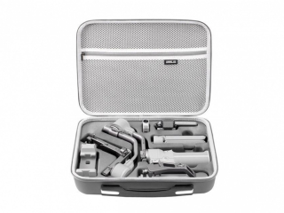 Šedé pouzdro na stabilizátor DJI RS 4 Mini s popruhem přes rameno