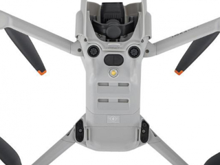 Šedá sluneční clona na objektiv dronu DJI Mini 4 Pro