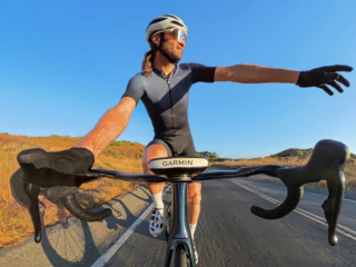 Integrovaný držák na kolo na kameru Insta360