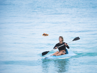 HOVERAir AQUA kayak