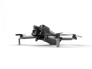 DJI Mini 5 PROrozložený, 45° ze strany