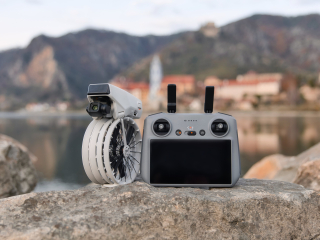 DRON DJI Flip složený, RC2 DRONPRO