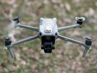 Univerzální stroboskopické LED světlo na dron