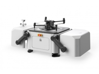 DJI Dock s DJI Matrice 30T v Dock verzi