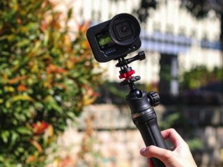 Univerzální Cold Shoe adaptér na akční kameru