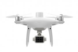 Dron DJI Phantom 4 Multispectral zepředu