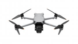 Dron DJI Air 3S zepředu