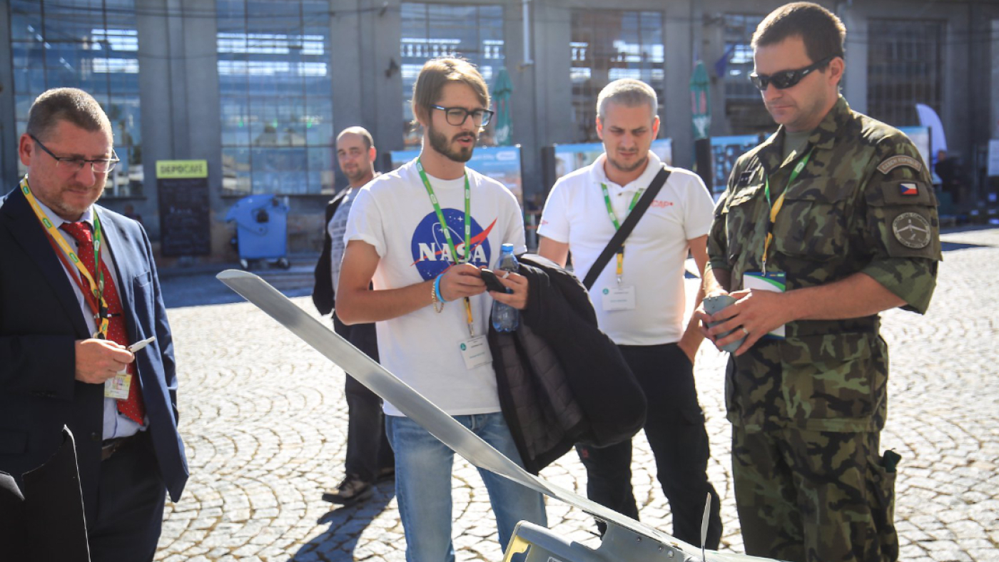 FPV První start – Kurz létání s FPV dronem od začátku