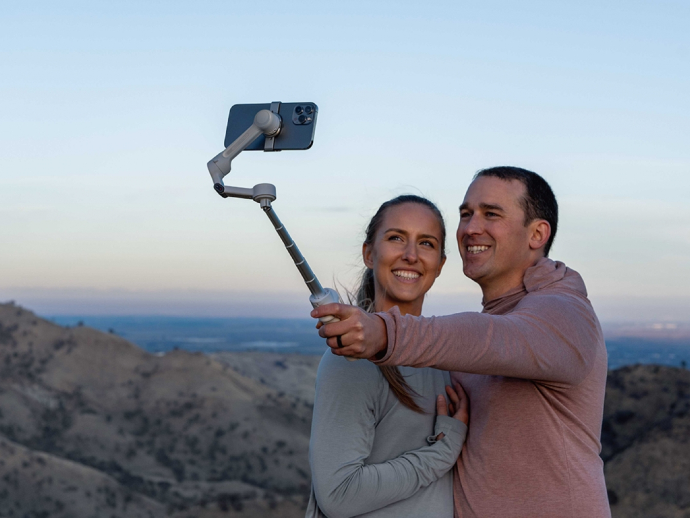 Stabilizátor na telefon Insta360 Flow 2 Standard Bundle - šedý