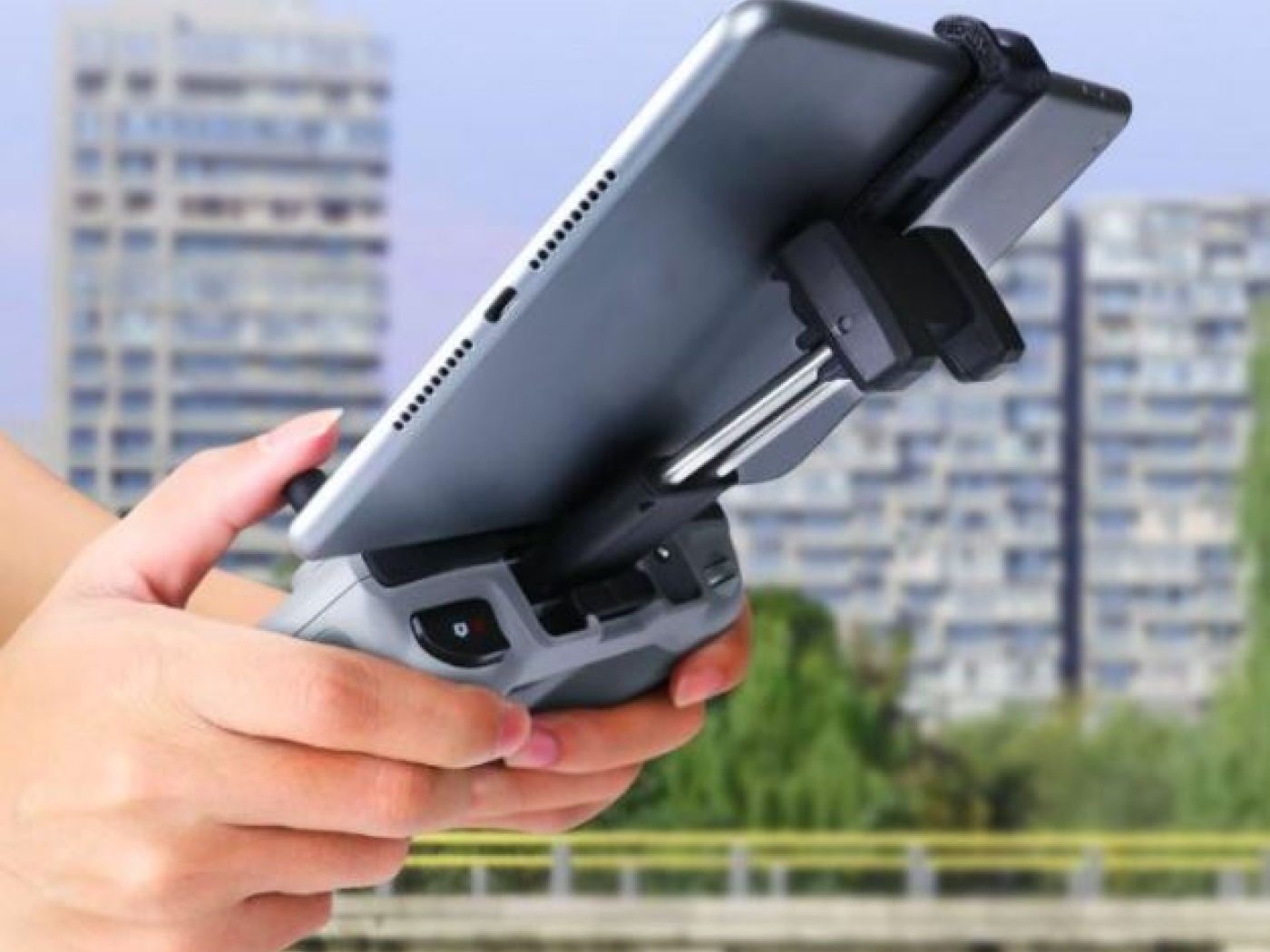 Držák tabletu na ovladač DJI Mavic Air 2 / Air 2S / Mini 2 / Mavic 3 (natažení pružiny do 13cm)