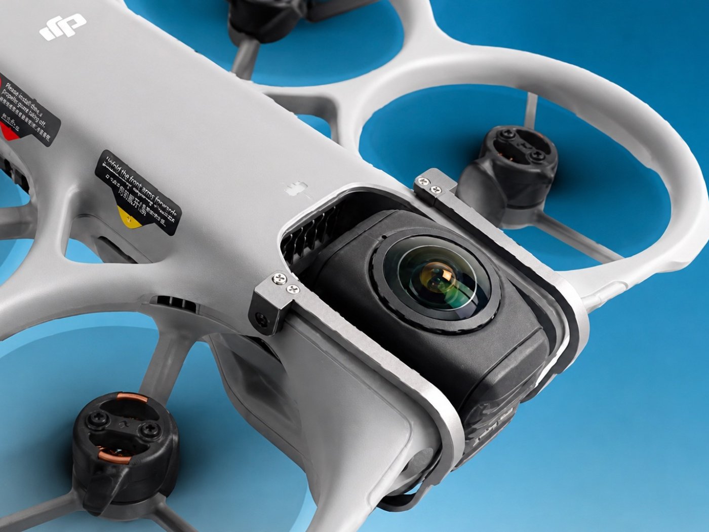 Sada náhradních čoček pro dron DJI Avata 360 - na dronu.jpeg
