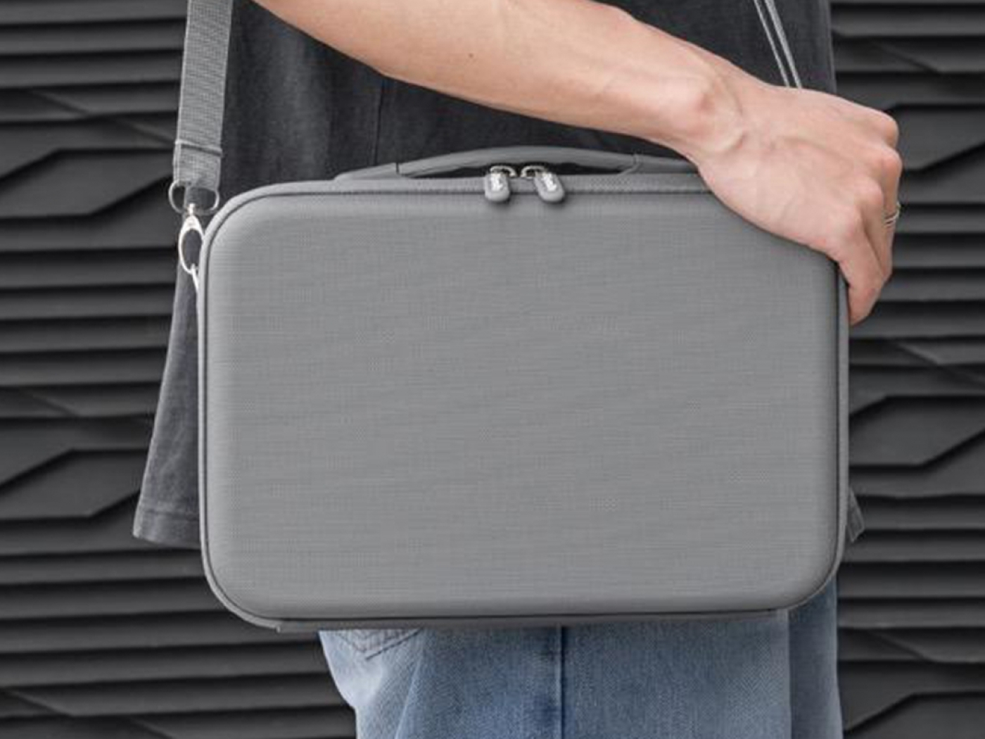 Velké ramenní pouzdro z PU pro akční kameru Insta360 X5