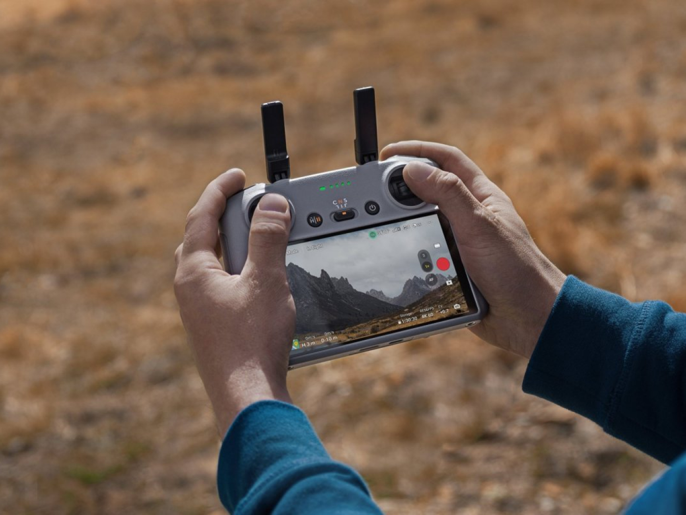 Dálkový ovladač s displejem DJI RC 2 – ROZBALENO