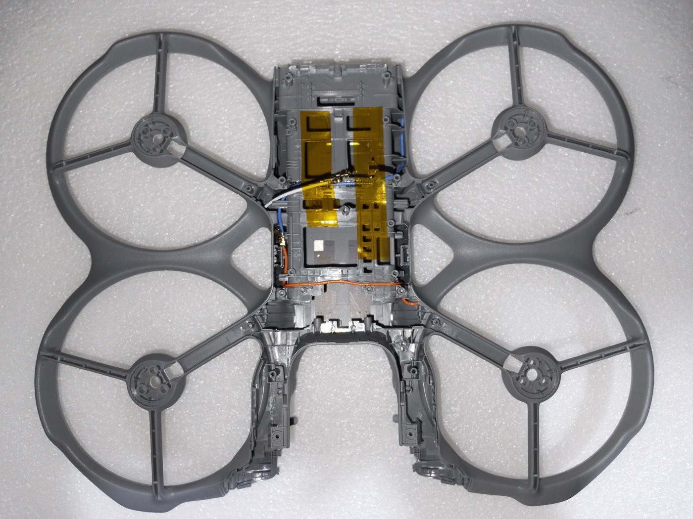 DJI Avata 360 - Propeller Guard - ze spoda.jpg