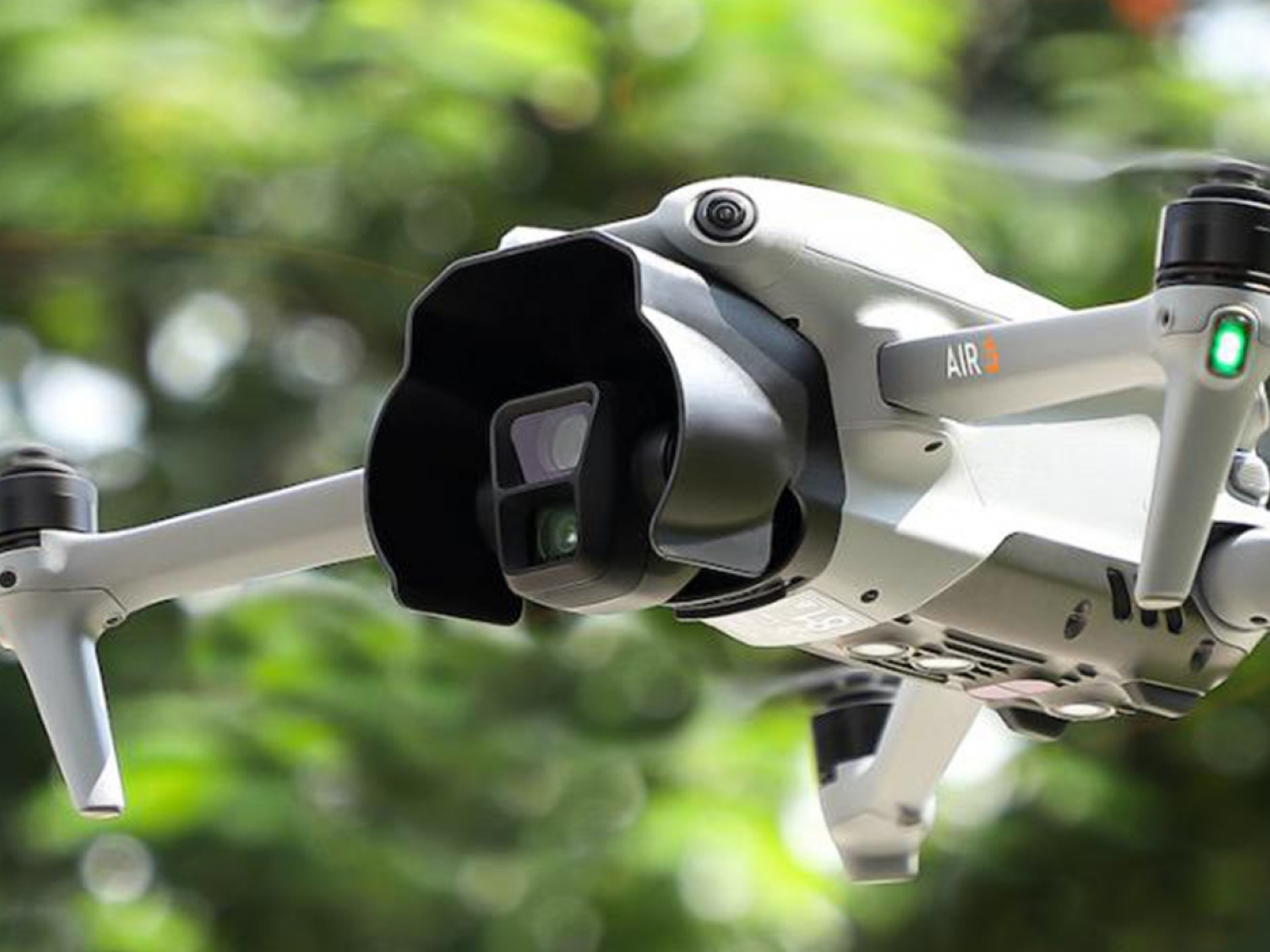 Sluneční clona na objektiv dronu DJI Air 3