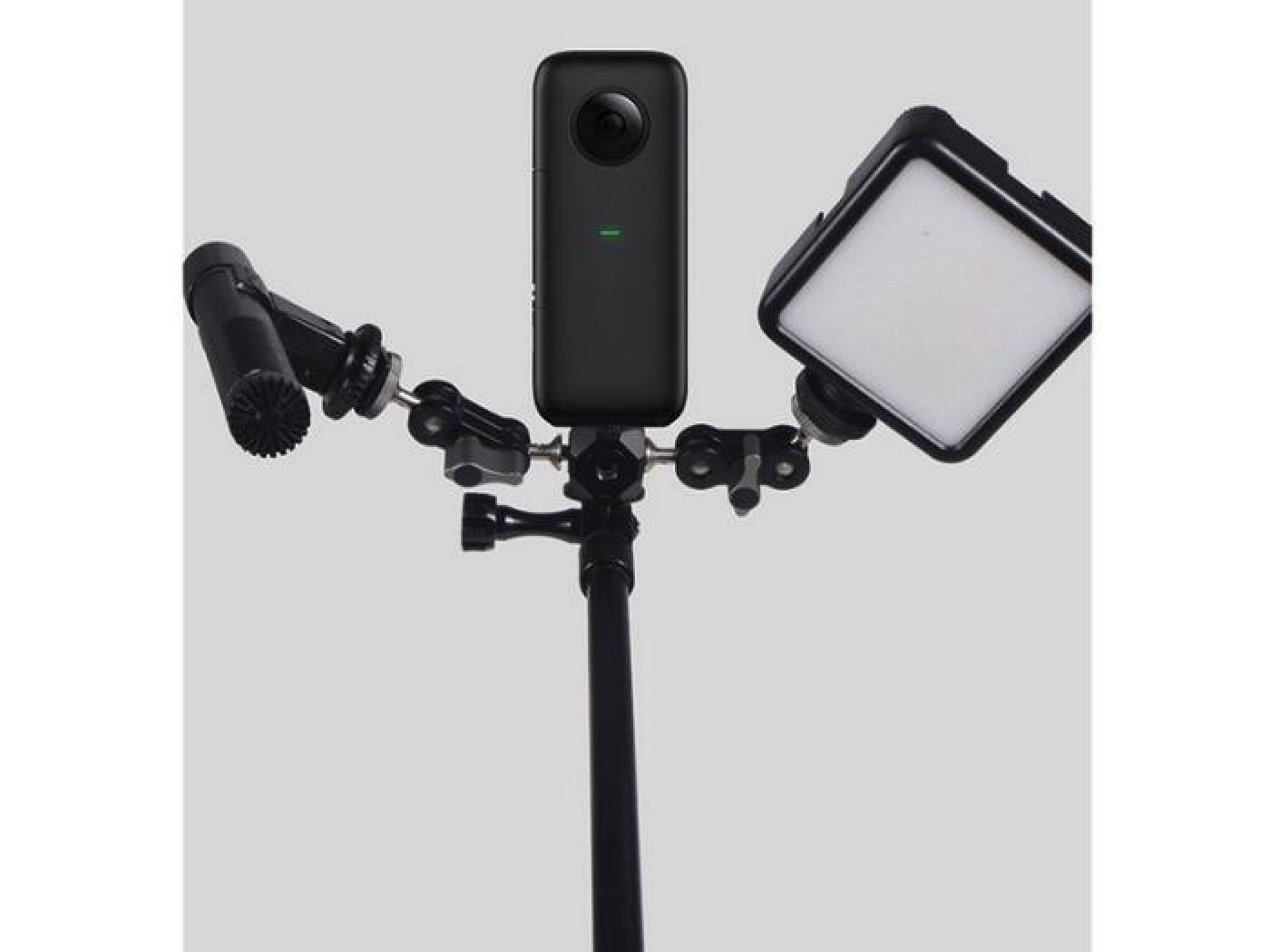 Adaptér s 1/4 závity pro akční kameru