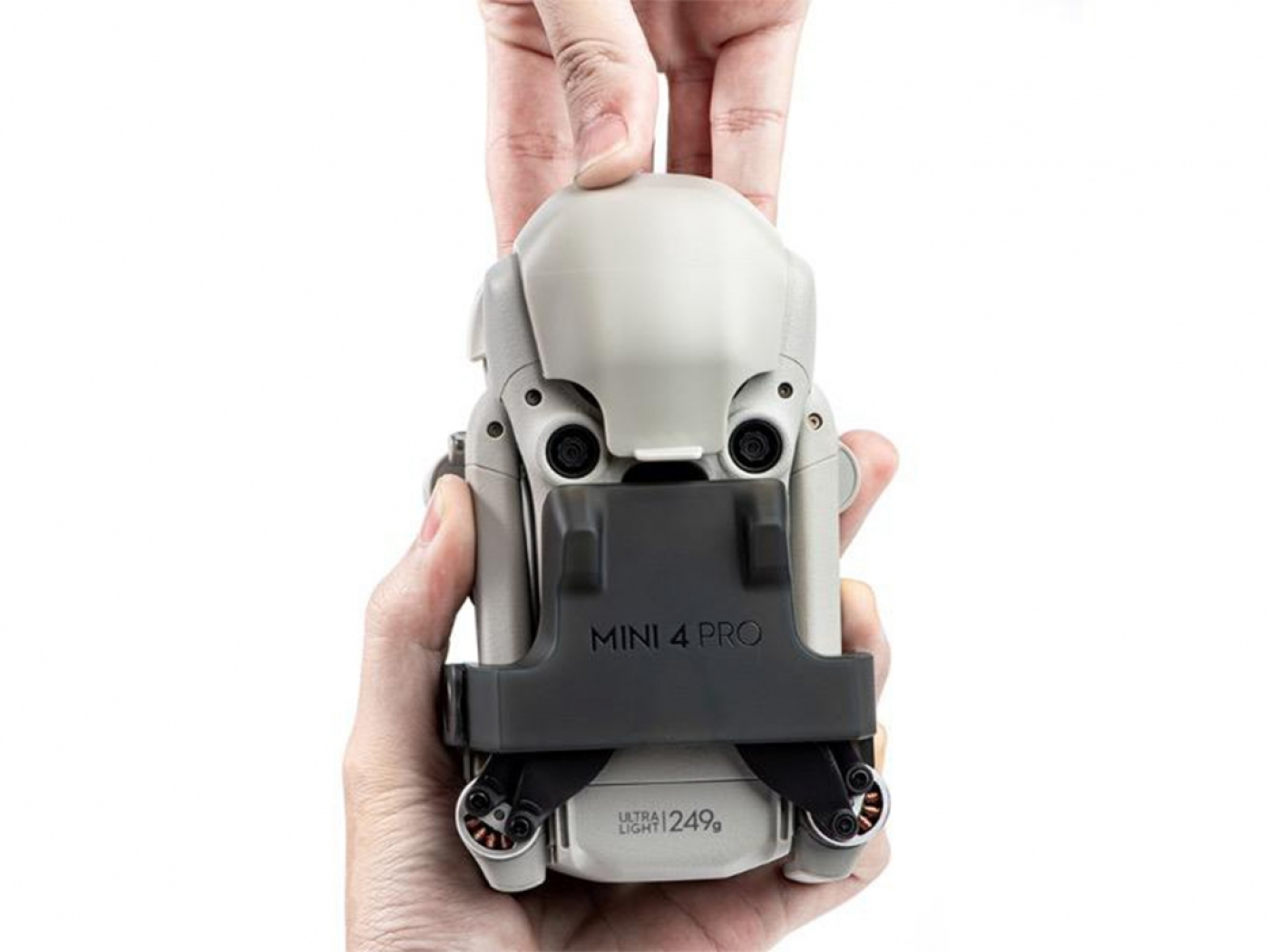 Šedý kryt kamery a předních senzorů na dron DJI Mini 4 Pro
