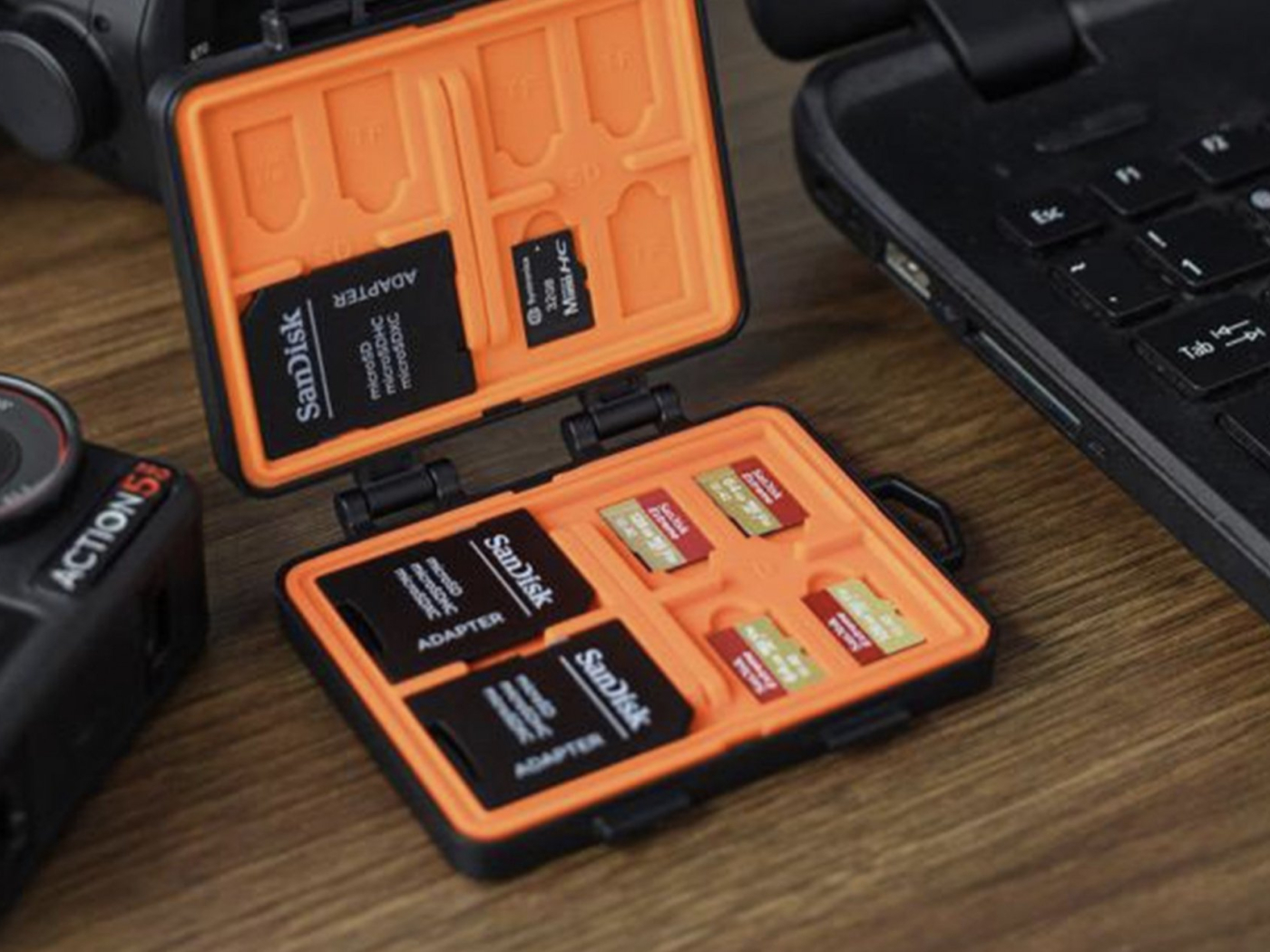 Vodotěsné pouzdro na paměťové karty (SD / TF / Nano SIM)